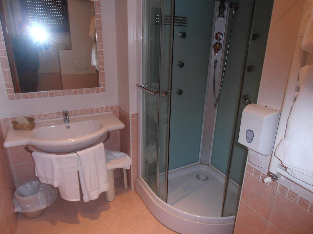 Hotel Giusy Perugia Room photo